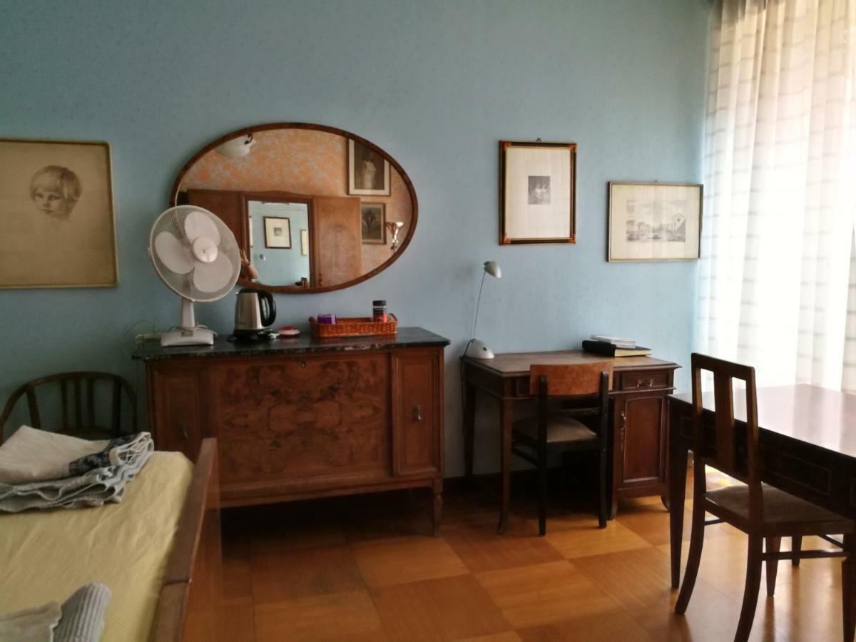 Big Room In Milano Center Exterior photo